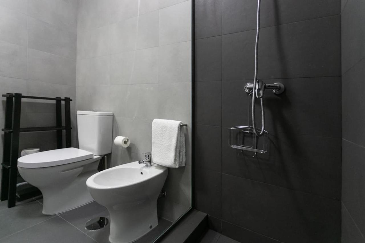 Aposentus - Elegant Functionality Porto Downtown Apartment Ngoại thất bức ảnh
