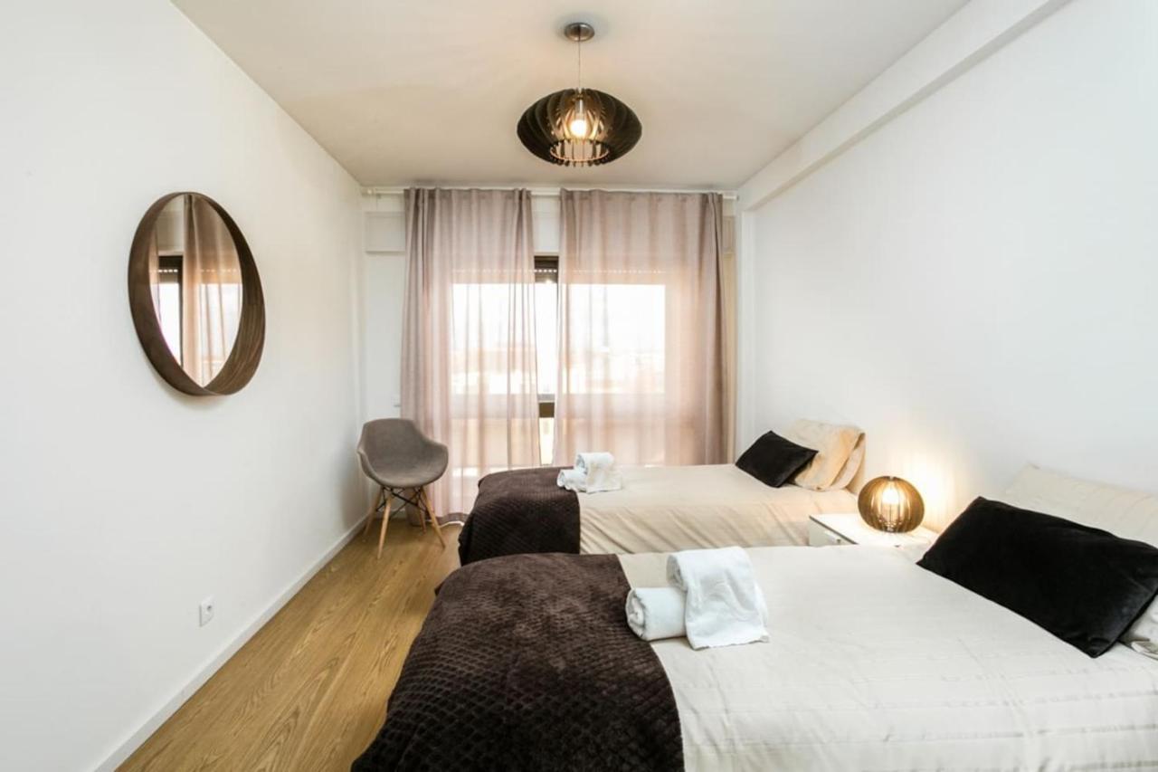Aposentus - Elegant Functionality Porto Downtown Apartment Ngoại thất bức ảnh
