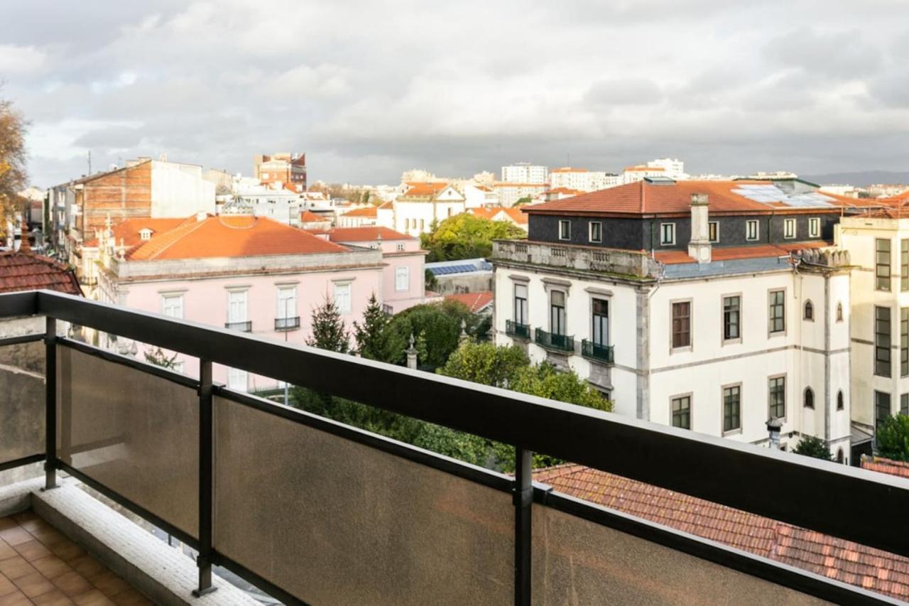 Aposentus - Elegant Functionality Porto Downtown Apartment Ngoại thất bức ảnh