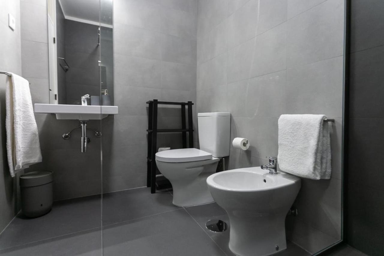 Aposentus - Elegant Functionality Porto Downtown Apartment Ngoại thất bức ảnh